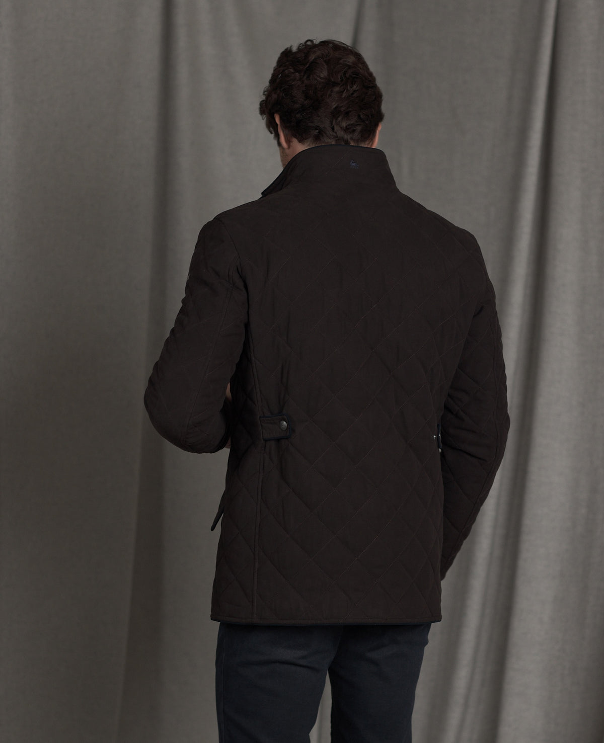 Magee 55208 Chocolate Brown