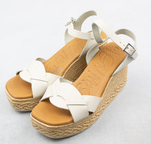 Load image into Gallery viewer, Oh My Sandals 5460 White