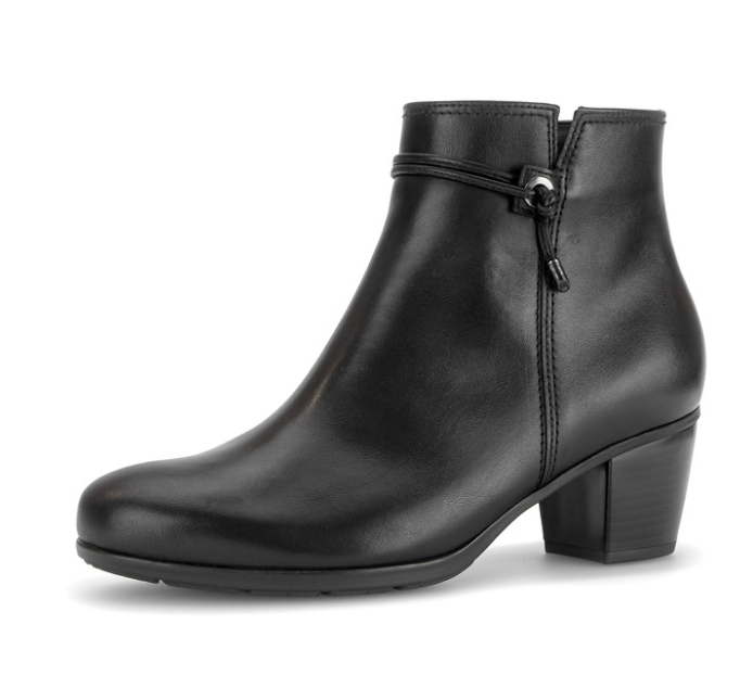 Gabor Black Leather Boots 8029.01 002