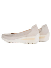 Load image into Gallery viewer, Ara Slip On Wedge Beige 12-50664-05