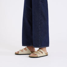 Load image into Gallery viewer, Birkenstock Florida Sandals Sandcastle 1029265