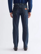 Load image into Gallery viewer, Wrangler Texas Jeans Blue Oxide 112370856