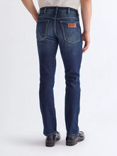 Load image into Gallery viewer, Wrangler Slim Texas Jeans Fog 112370864