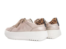 Load image into Gallery viewer, Ara 12.46703-08 Sand with Leopard