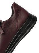 Ara Osaka Trainer 12-54801-69 Burgundy