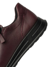 Load image into Gallery viewer, Ara Osaka Trainer 12-54801-69 Burgundy