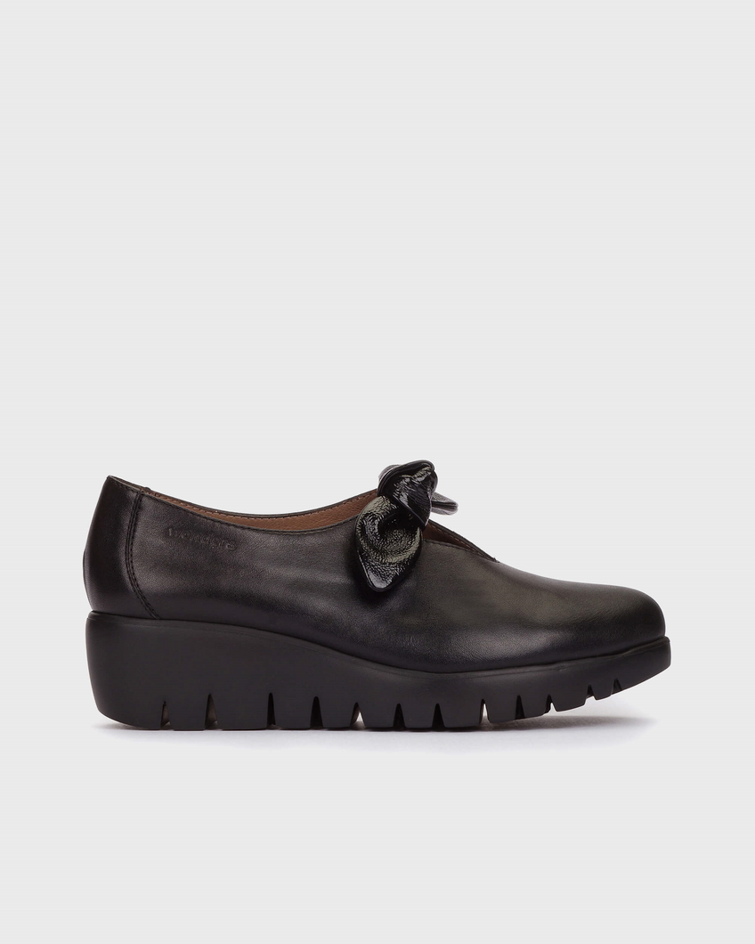 Wonders Black Wedge with Bow C-33159
