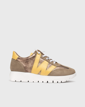 Load image into Gallery viewer, Wonders Wedge Trainers in Taupe/Yellow A-2476