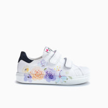 Load image into Gallery viewer, Pablosky Girls White Floral Shoe 201802