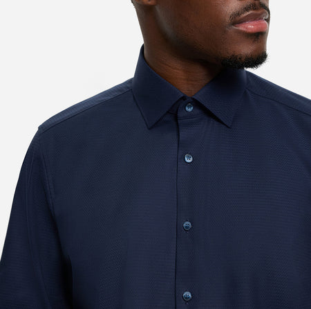 Olymp | Slim Body Fit Matte Sheen Textured Weave Shirt in Marine Navy | 2048 84 18