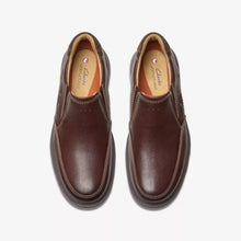 Load image into Gallery viewer, Clarks Mahogany Brown Slip On Shoe Un Briley Step