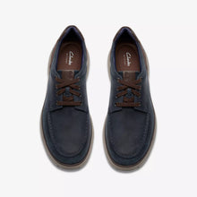 Load image into Gallery viewer, Clarks Leather Shoe in Navy Mullan Moc