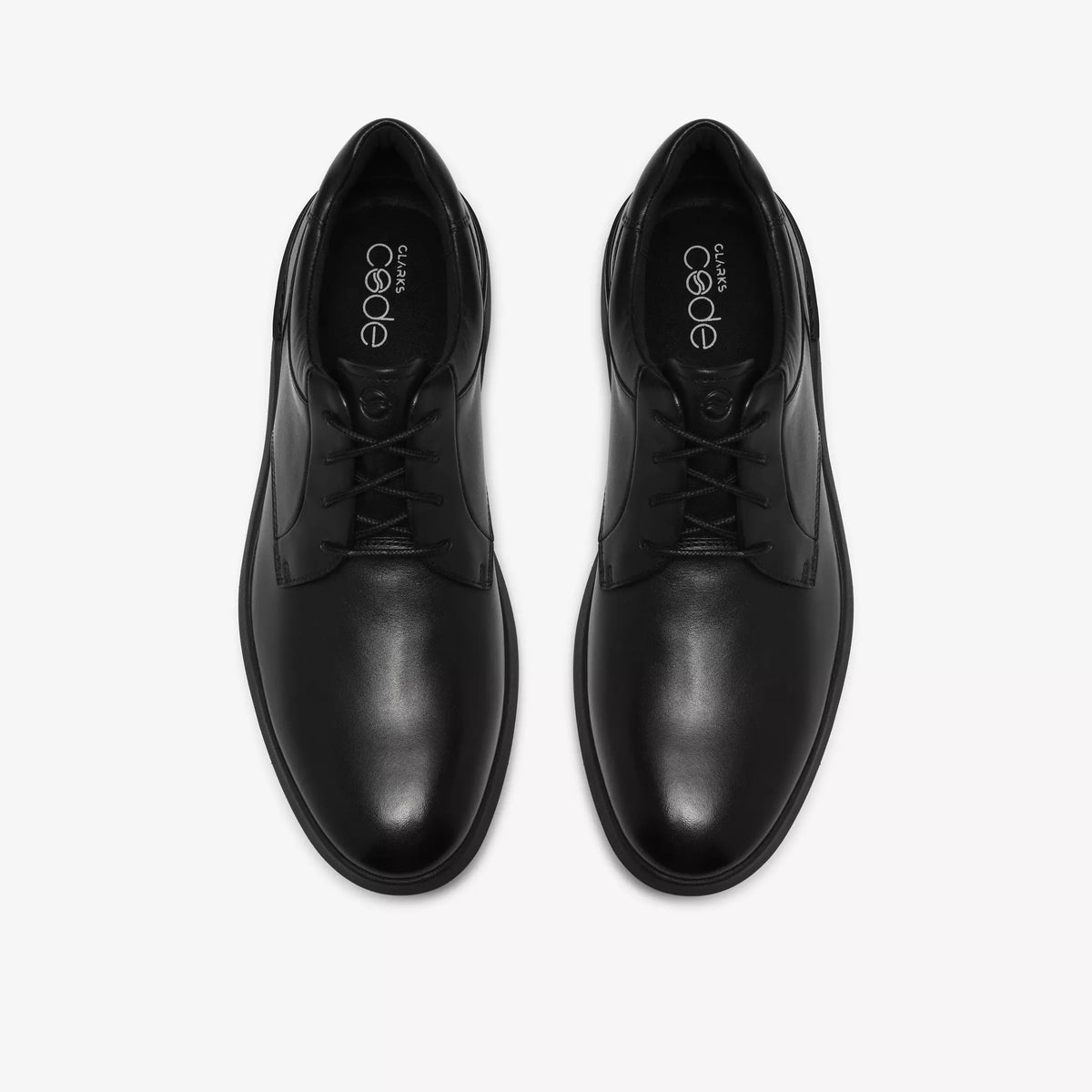 Clarks Hybrid Shoe in Black Code H Plain