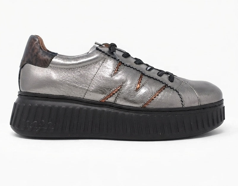 Wonders Silver Wedge Trainers A-5201 Plumo