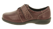 Load image into Gallery viewer, Easy B Velcro Shoe Burgundy Rory 2V