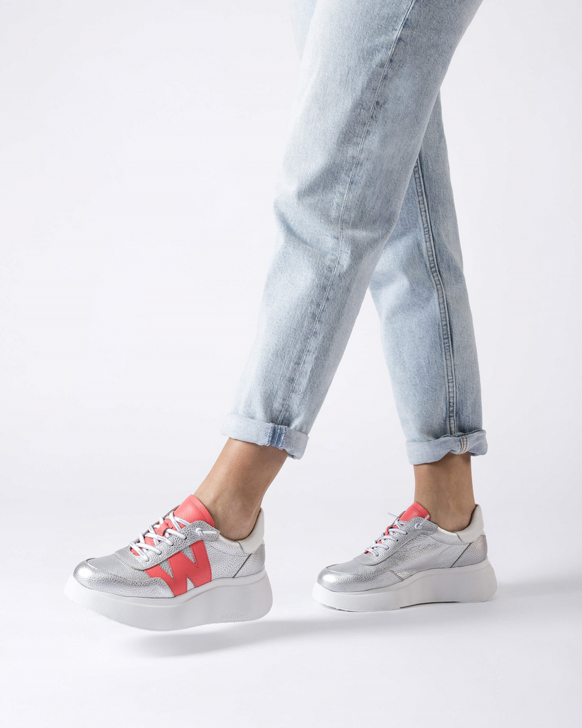 Wonders | Elastic Lace Wedge Trainers in Silver & Coral | A-3625