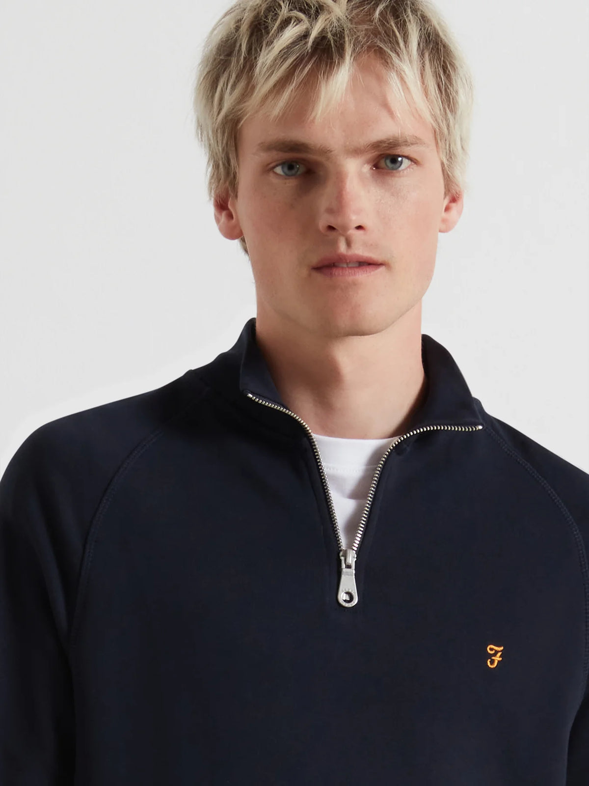 Farah Navy Zip Sweat f4ksb073 412