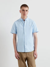 Load image into Gallery viewer, Farah Blue Brewer Short Sleeve Shirt F4WSB061 468