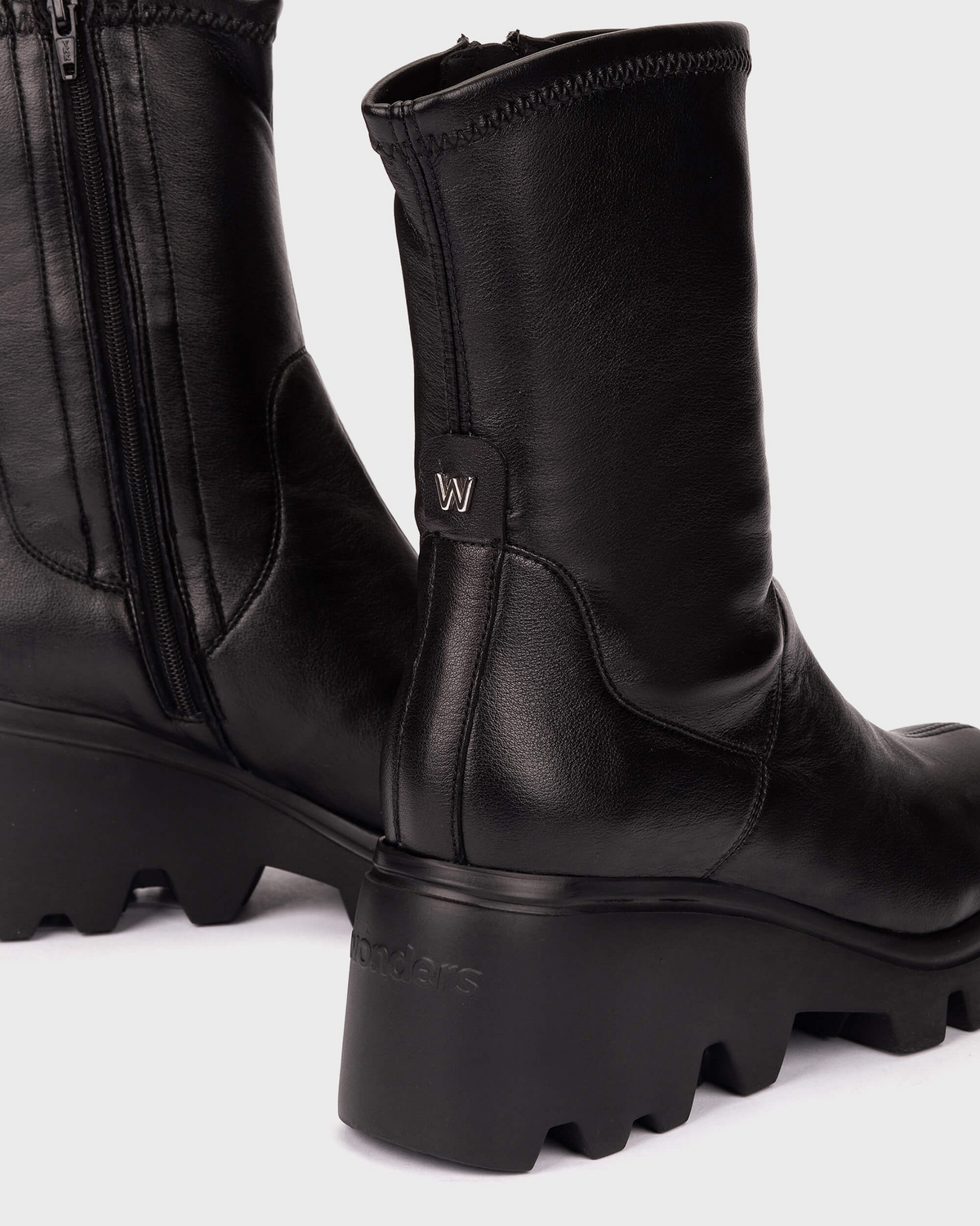 Wonders Black Wedge Boots G-7030 Negro