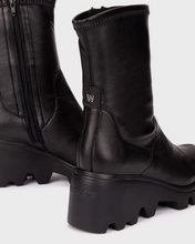 Load image into Gallery viewer, Wonders Black Wedge Boots G-7030 Negro