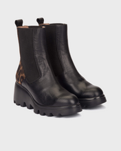 Load image into Gallery viewer, Wonders Black Leopard Wedge Boots G-7032 Negro Tabac