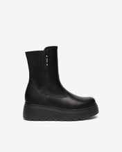 Load image into Gallery viewer, Nero Giardini Black Platform Boots I514901 100