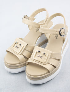 Nero Giardini E410570D | Wedge Sandals in Beige with Contrast White Sole