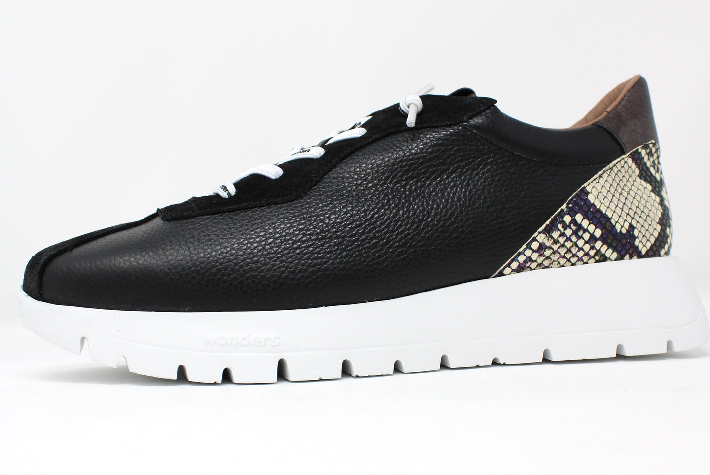 Wonders Black Trainers A2495