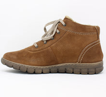Load image into Gallery viewer, Josef Seibel Cognac Boots Steffi 53