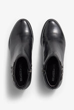 Load image into Gallery viewer, Regarde Le Ciel Black Boots Jolene 29
