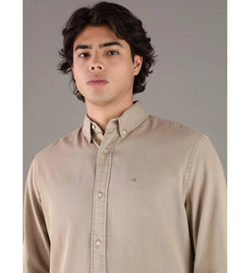 Calvin Klein | Garment Dyed Casual Shirt in Aluminium Beige in Comfort Fit | k10k114200 pah