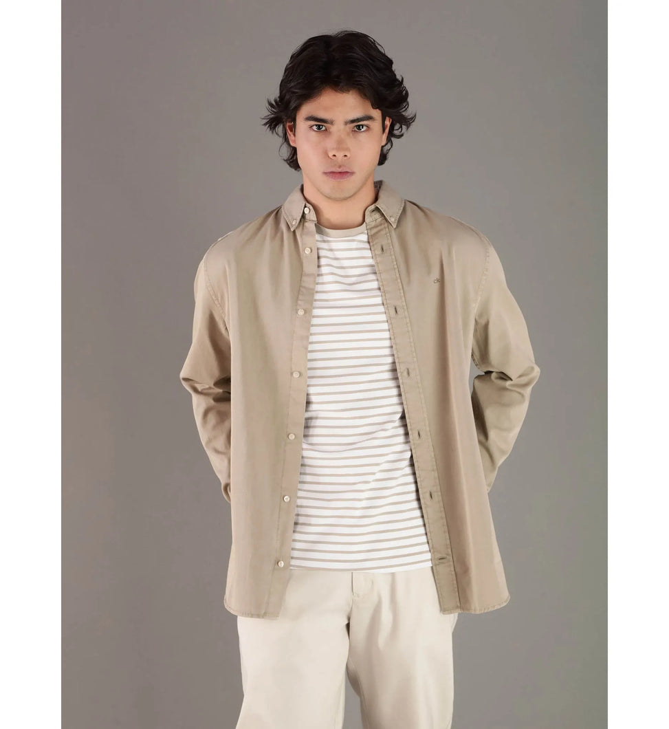 Calvin Klein | Garment Dyed Casual Shirt in Aluminium Beige in Comfort Fit | k10k114200 pah