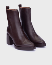 Load image into Gallery viewer, Wonders Brown Leather Boots L-1601 Testa