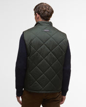 Load image into Gallery viewer, Barbour Winter Finn Gilet Green mgi0295 ol71