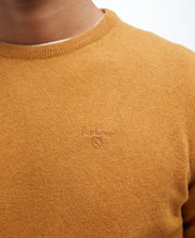 Load image into Gallery viewer, Barbour Copper Lambswool Crew mkn0345 or95