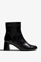 Load image into Gallery viewer, Regarde Le Ciel Black Boots Mya 01