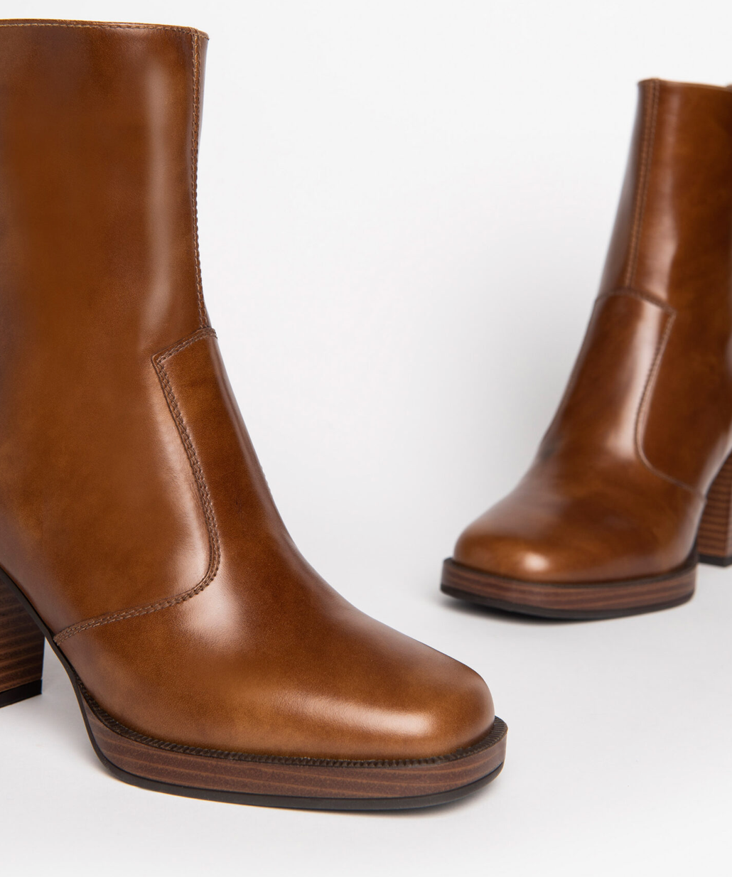 Nero Giardini I205062D Cuoio 8cm Block Heel Zip Ankle Boots in Cognac