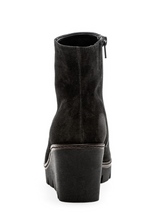 Load image into Gallery viewer, Gabor Black Wedge Boots 74.780.17