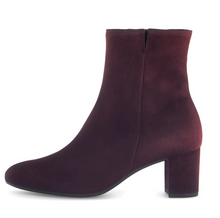 Load image into Gallery viewer, Gabor Mulberry Nubuck Boots 75.701.15