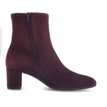 Load image into Gallery viewer, Gabor Mulberry Nubuck Boots 75.701.15