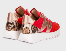 Load image into Gallery viewer, Wonders Flame Red Trainers A24100