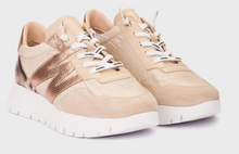 Load image into Gallery viewer, Wonders Beige Trainers A24100