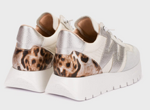Load image into Gallery viewer, Wonders White Leopard Trainers A24100
