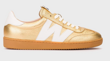 Load image into Gallery viewer, Wonders Oro Gold Trainers AP-2001