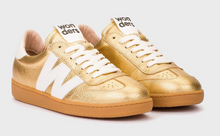 Load image into Gallery viewer, Wonders Oro Gold Trainers AP-2001