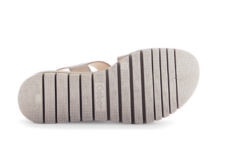 Gabor Wedge Strap Sandal in Puder 84.627.62
