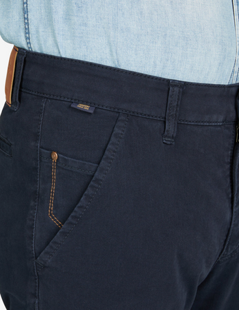 Club of Comfort | Garvey Regular Fit Chino in Dark Navy | 8070 41