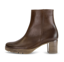 Load image into Gallery viewer, Gabor Saddle Brown Leather Boots 8030.01 006