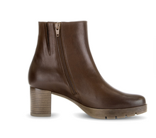 Load image into Gallery viewer, Gabor Saddle Brown Leather Boots 8030.01 006