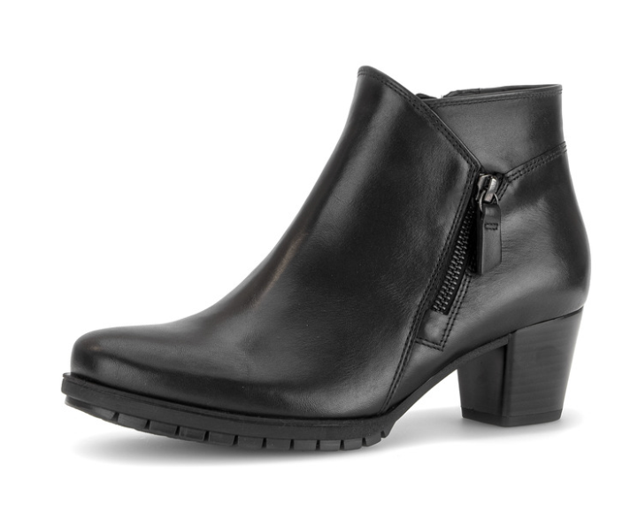 Gabor Wide H Fit Black Boots 8033.01 001